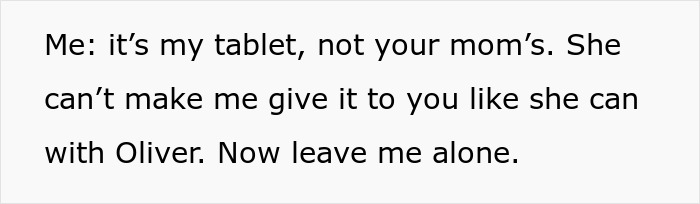 Unprepared Aunt Desperately Asks Teenager To Give Tablet To Her Kids On A Long Flight, He Pettily Refuses