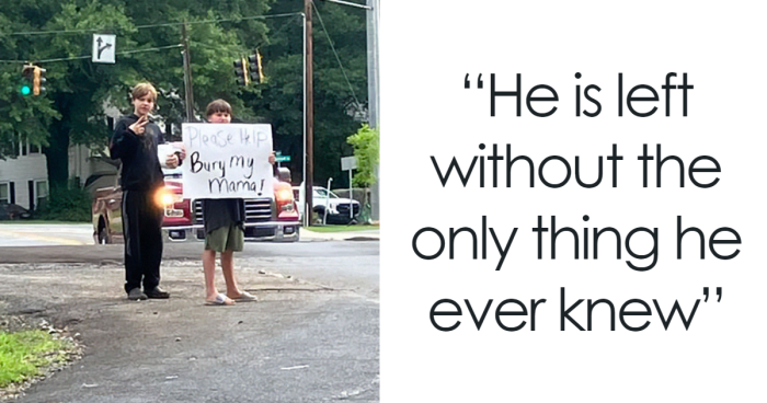 “Please Help Bury My Mama”: Boy’s Roadside Sign Brings Out Community To Aid Family