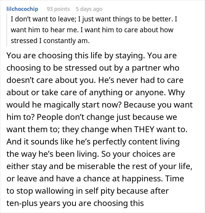 Woman Married To A Mama’s Boy For 10 Years, Finally Reaches Her Breaking Point, Seeks Advice Online