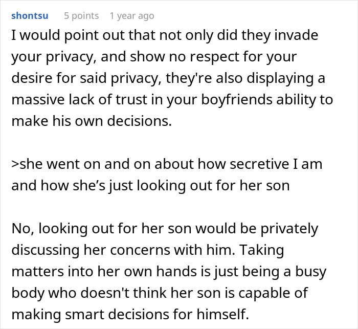 Woman Can’t Trust Son’s GF With No Social Media And A Secretive Job, Tries To Hack Her Phone