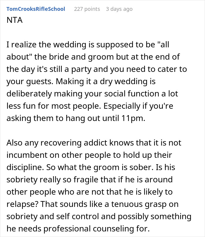 Couple Make Their Wedding Dry Without Warning The Guests, Get Mad When They Start Leaving