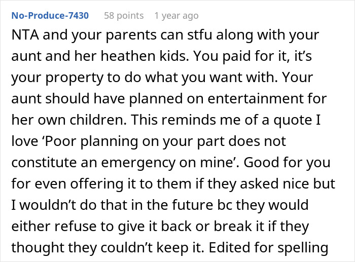 Unprepared Aunt Desperately Asks Teenager To Give Tablet To Her Kids On A Long Flight, He Pettily Refuses