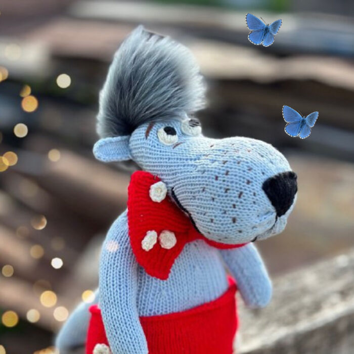 I Created A New Knitting Pattern For A Wolf (8 Pics)
