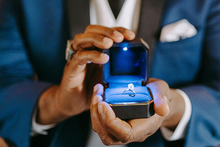 45 Time People Popped The Question And Had To Put The Ring Back In Their Pocket