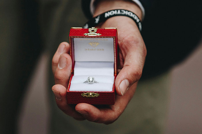 45 Time People Popped The Question And Had To Put The Ring Back In Their Pocket