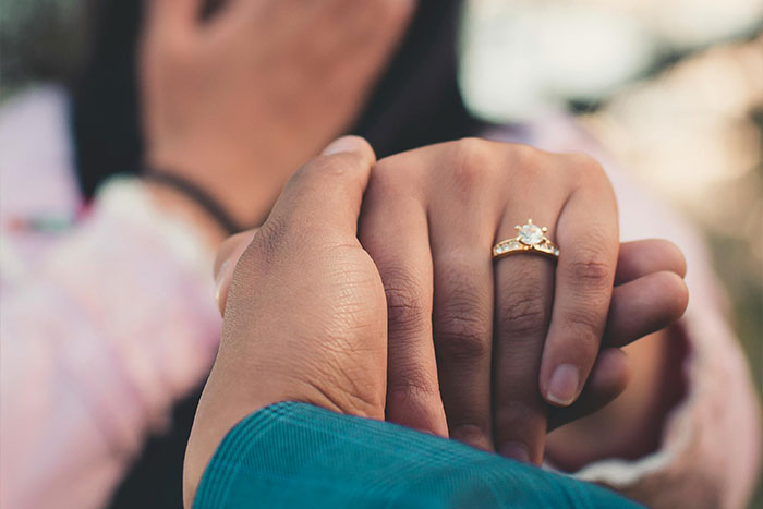 45 Time People Popped The Question And Had To Put The Ring Back In Their Pocket