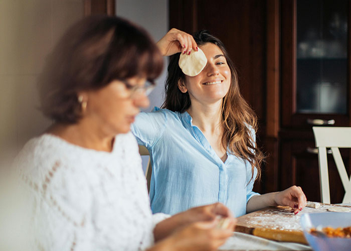 “Steal One Of The Steak Knives”: 40 People Share The Most “Evil” Life Hack They Know