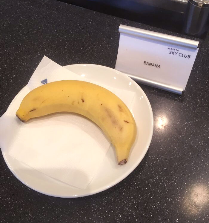 Delta Sky Club Puts A Sign For Bananas In Case You're Confused