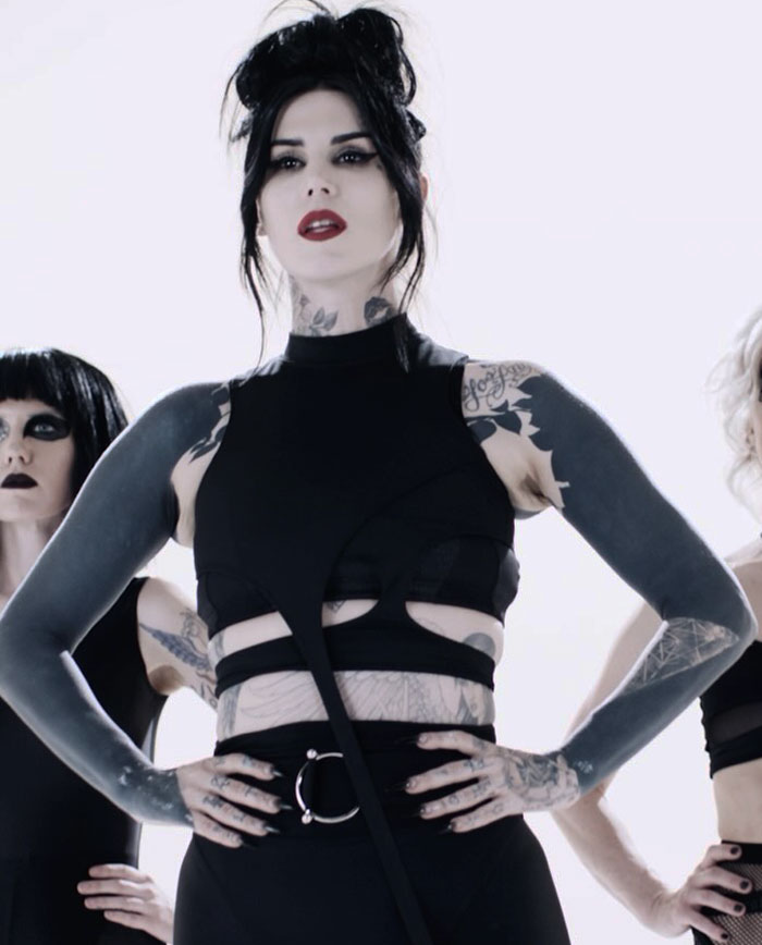 Kat Von D Blacks Out Tattoos After Ditching The Occult For Christianity And Life In Rural Indiana