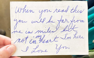 Man Passes Away Due To Covid, Daughters Go Thrifting And Find Note That Seems Written By Their Late Dad