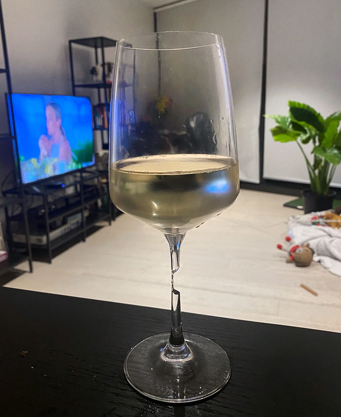 I Poured This Glass Of Wine Before Noticing A Chunk Of The Stem Was Missing. Not Sure How It’s Still Standing, But Thankfully It Didn't Spill