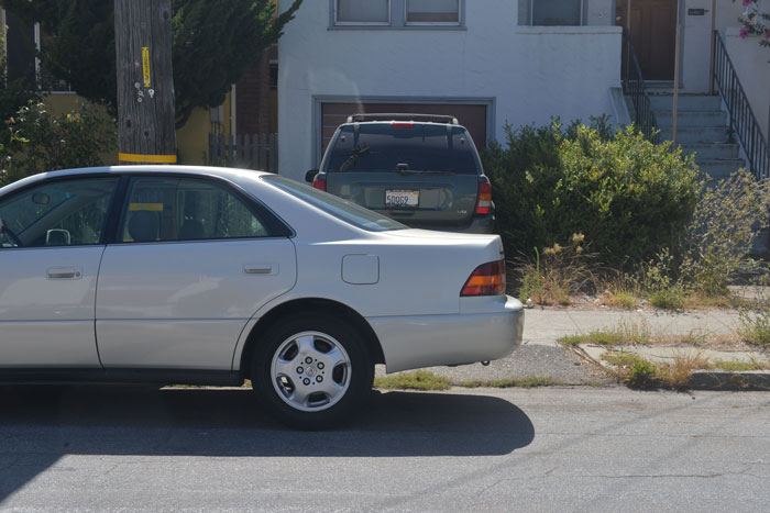 Entitled Contractor Blocks Neighbor’s Driveway, Then Demands He Cover The Parking Fine