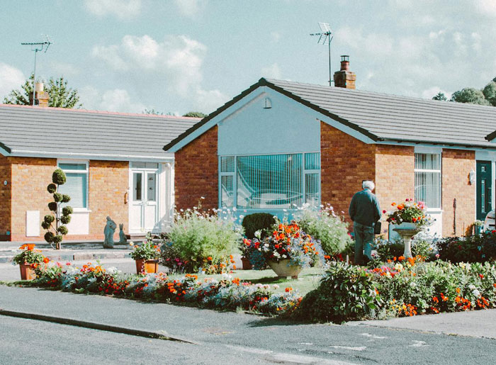 Entitled Contractor Blocks Neighbor’s Driveway, Then Demands He Cover The Parking Fine