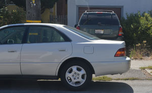 Entitled Contractor Blocks Neighbor’s Driveway, Then Demands He Cover The Parking Fine