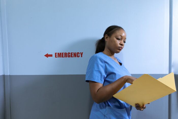 30 People Share The Most Ridiculous Things They Have Ever Seen In An ER