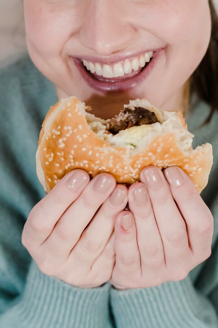 Internet Star Passes Away From Overeating During Live-Streamed Mukbang Challenge