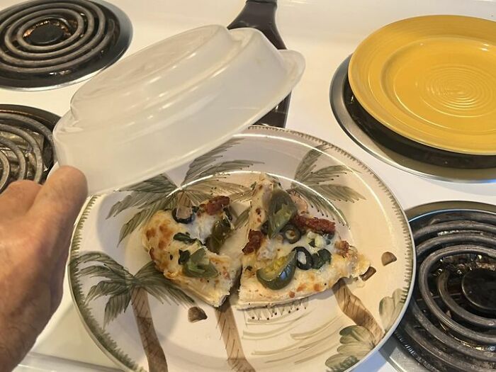 Those TV Dinner Bowls Make Great Steam And Splatter Covers For Reheating Stuff In The Microwave