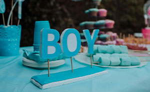 Pregnant Woman ‘Spoils’ Gender Reveal Party For Guests After Stepmom Throws It Against Her Will