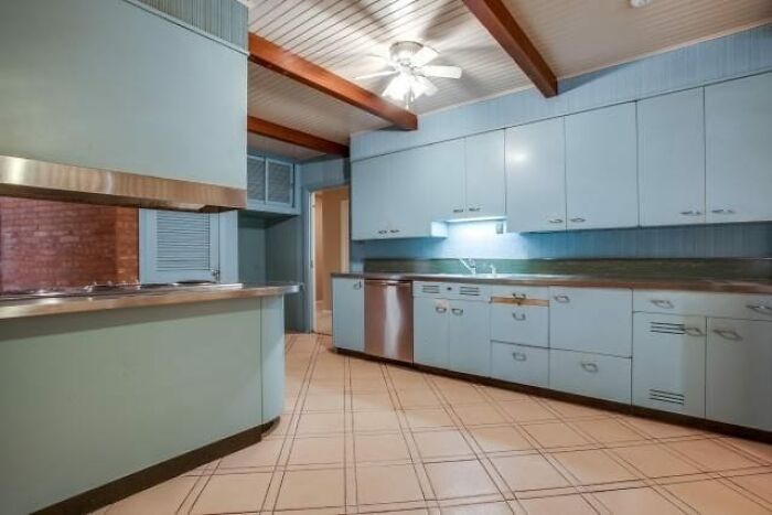 This Is My 1953 Kitchen. Vintage St. Charles Metal Cabinets. Cabinets Are In Perfect Condition