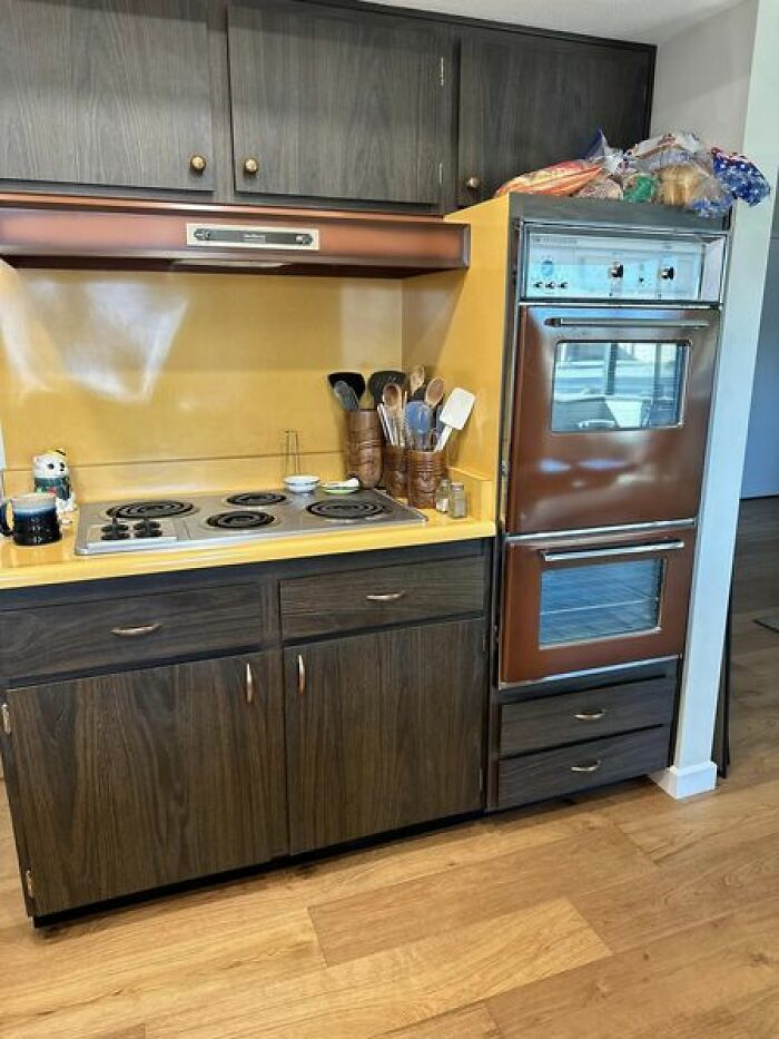 This Is My 1970s Kitchen. Original Appliances (Except For The Fridge). Oven Works Better Than Any Oven I’ve Ever Used