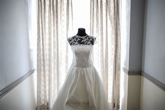 “I Asked Her If She’d Hit Her Head”: Pregnant Dressmaker Refuses Bride’s Demands, Drama Ensues