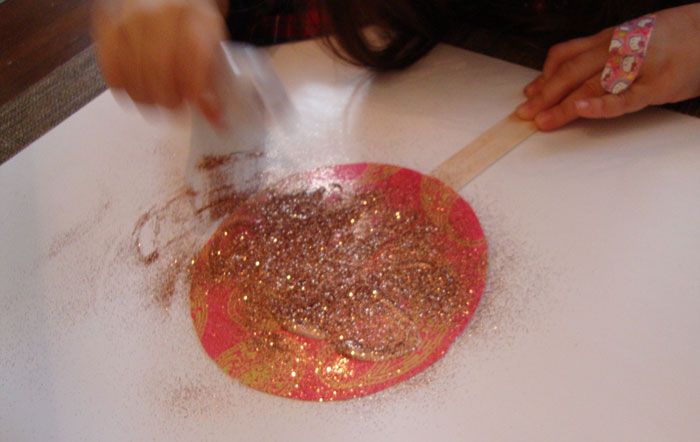 “Enjoy Your Glitter Bomb”: Sparkly Genitalia Confetti Sticks To Man As Stepdaughter Gets Revenge