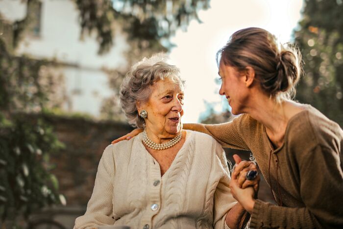 40 Signs For Those Who Can Just Feel Themselves Getting Old