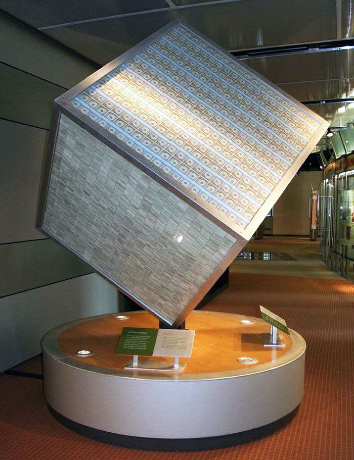 Check Out This Cube Of One Million Dollars In One Dollar Bills, Displayed At The Federal Reserve Bank Museum In Chicago