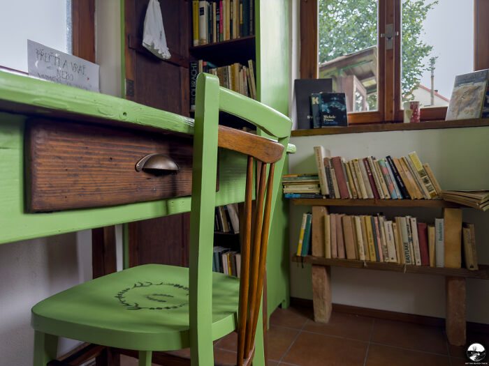 In A Bookworm’s Paradise: A Cozy Neighborhood Library In The Czech Republic