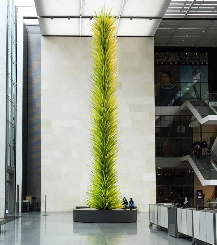 This Blown-Glass Statue Is In The Boston Art Museum