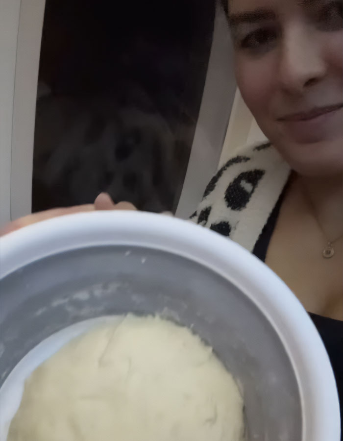 "Not The Best Idea": Influencer Apologizes After Baking Sourdough Mid-Flight