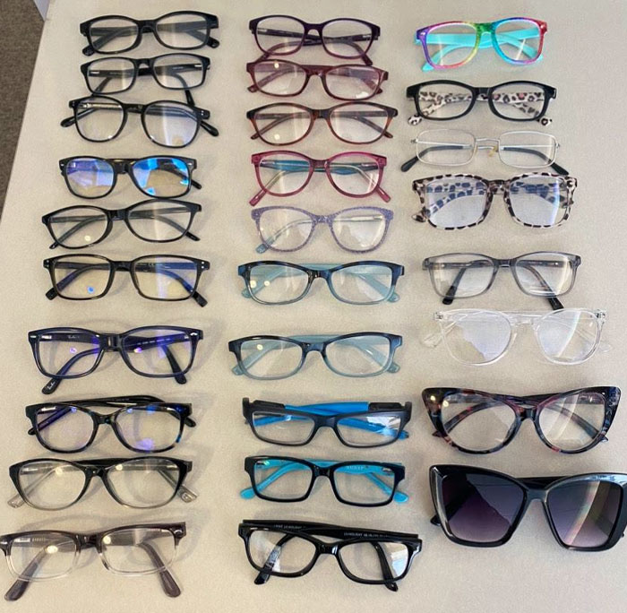 My Daughter's Elementary School Emailed This Photo So Parents Can Claim Lost Glasses. The School Only Has 190 Students