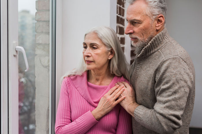 Man Is Livid After Fiancée Insists On Inviting His Toxic Parents, Threatens To Cancel Wedding