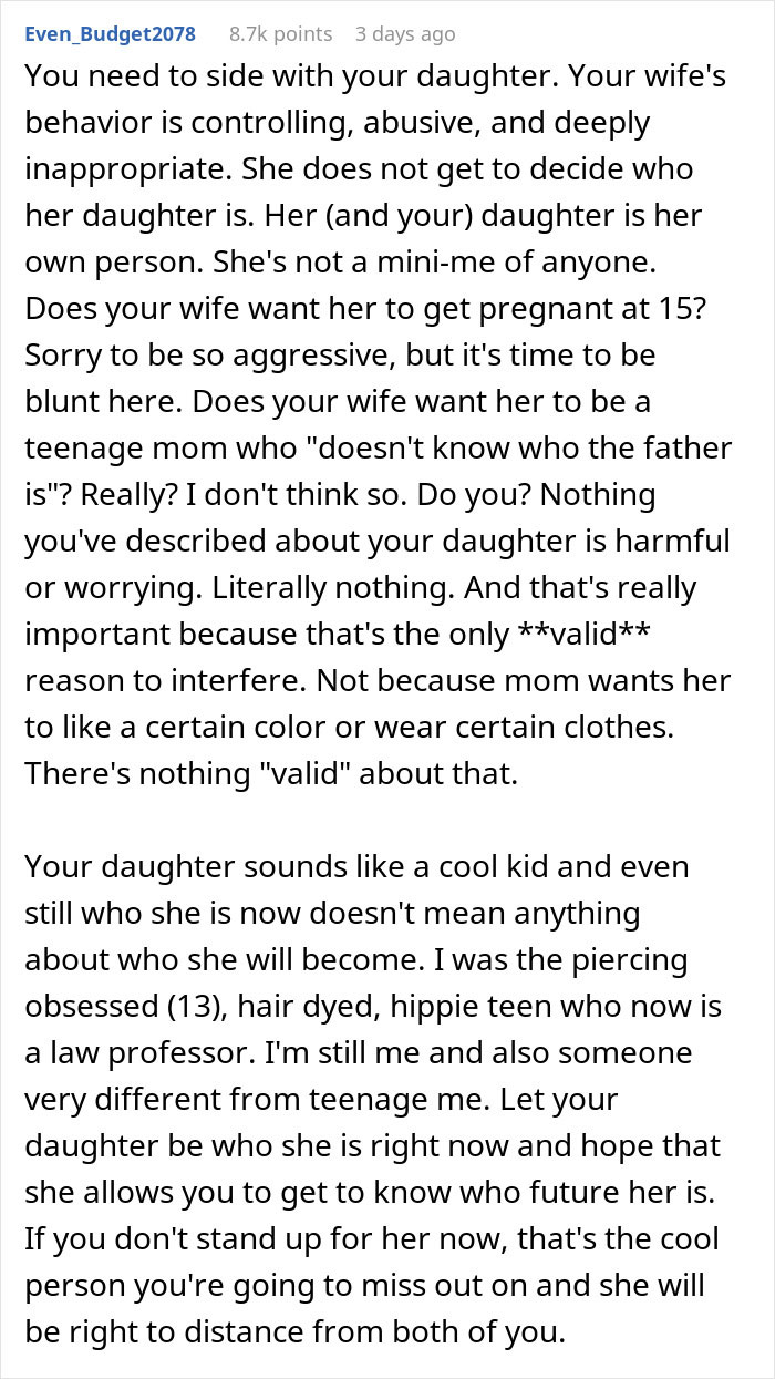 Teen’s Aesthetic Doesn’t Match What Her Mom Envisioned For Her, Mom Can’t Take It Anymore