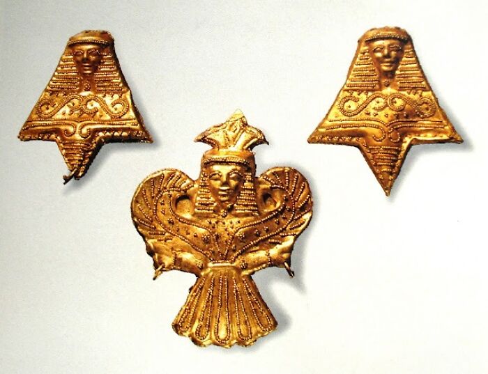 Gold Necklace Pendants With Images Of A Siren And Daemonic Bees. 2nd Half Of The 7th C. Bc. (Nationalmuseet, Copenhagen)