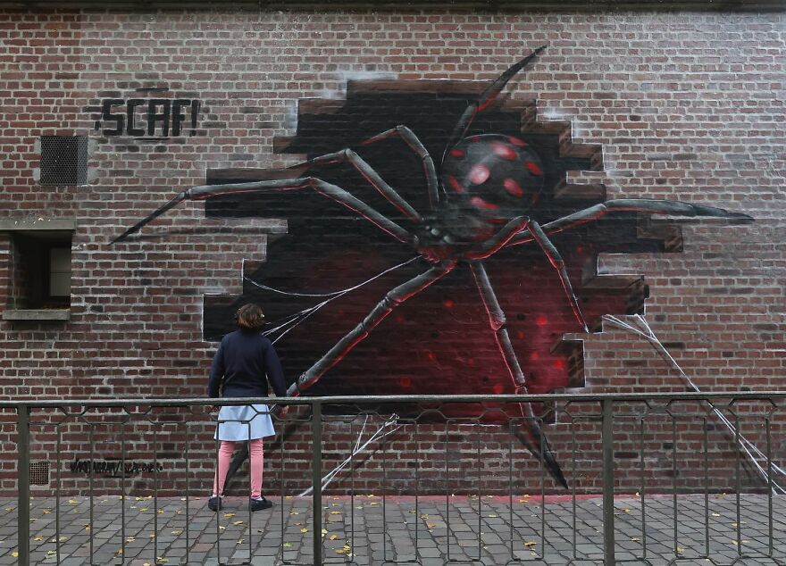 French Street Artist Paints 3D Graffiti And It’s Not For The Faint Of Heart ( New Pics)