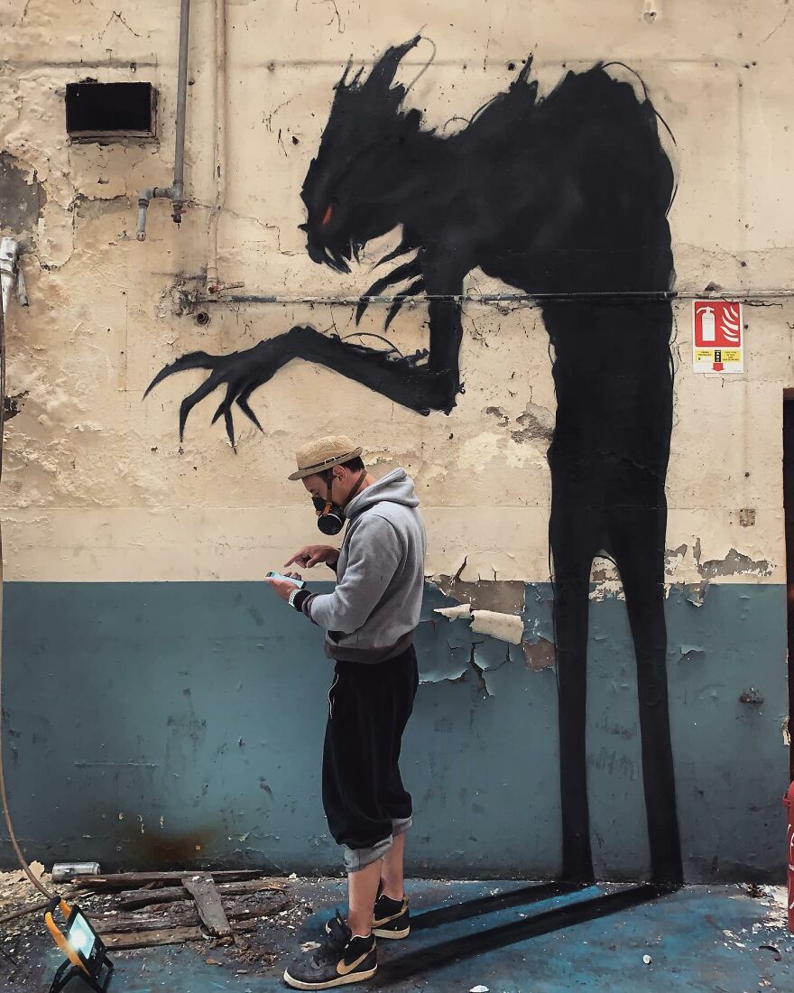 French Street Artist Paints 3D Graffiti And It’s Not For The Faint Of Heart ( New Pics)