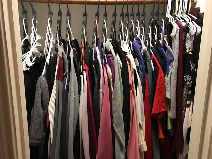  Closet Organising Hangers Are The Tetris Masters Of Your Wardrobe, Maximizing Space And Banishing Clutter, So You Can Finally See All Your Clothes (And Maybe Even Rediscover That Shirt You Thought You Lost)