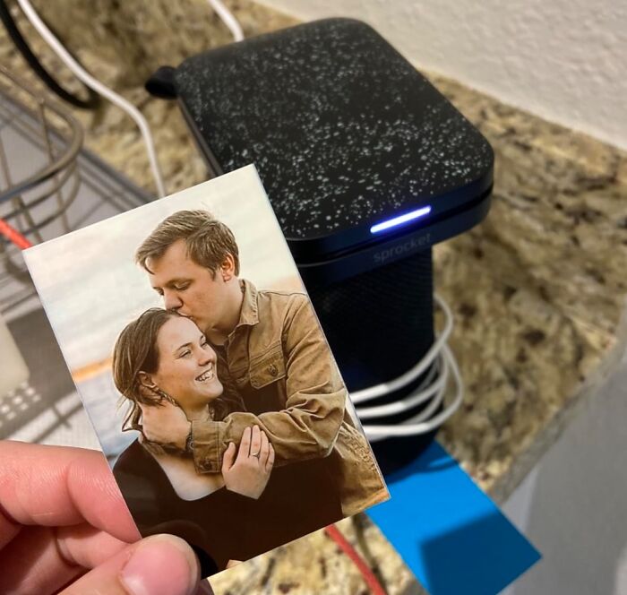 This Hp Sprocket Is The Pocket-Sized Party Trick That'll Turn Your Digital Snaps Into Instant Keepsakes – Because Who Needs A Photo Booth When You Have This Little Wonder?