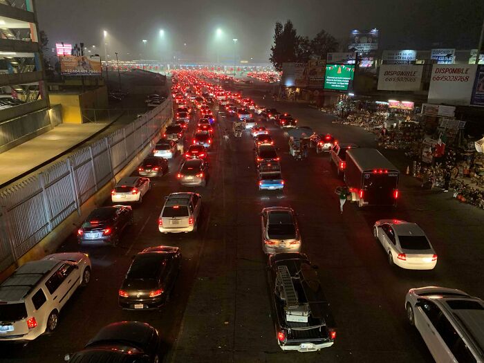 Everyday Cross Border Commuter Traffic (Tijuana 🇲🇽 To California🇺🇸) Average 3-8 Hours Daily Wait Times