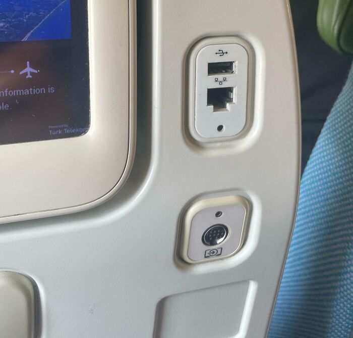 Plane Seat Has An Ethernet Port