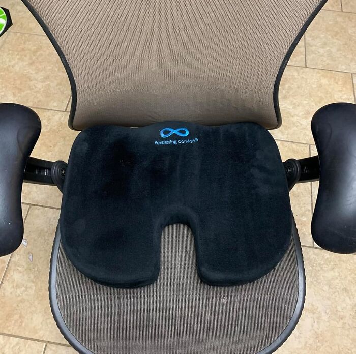 Long Commutes Or Netflix Binges, This Memory Foam Seat Cushion Is The Comfort Companion You'll Never Want To Leave Behind