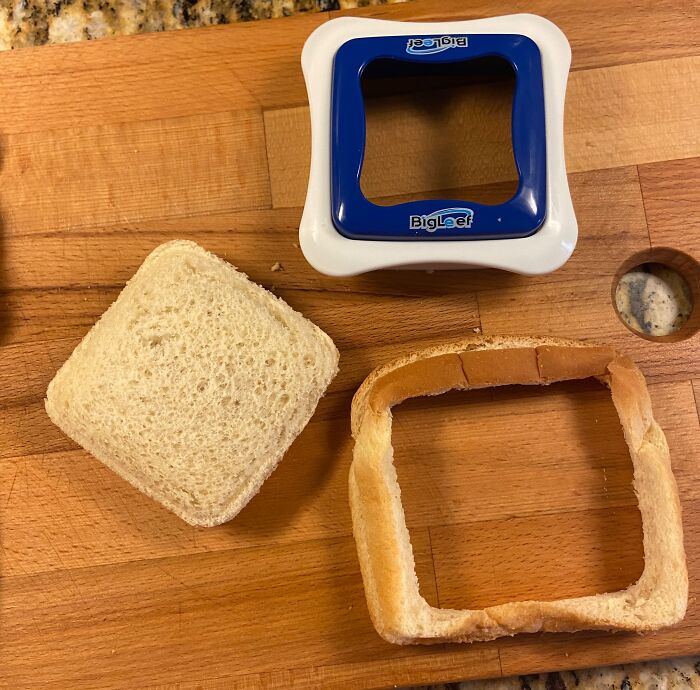 Make Lunch The Highlight Of Your Kid's Day (And Save Yourself Some Precious Morning Minutes!) With This Uncrustable Maker