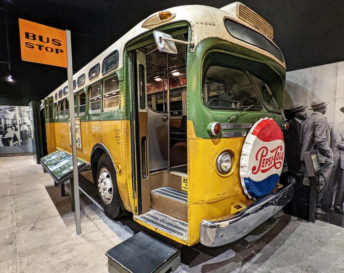 El autobús en el que Rosa Parks se negó a cambiar de asiento. Museo Nacional de Derechos Civiles. Memphis