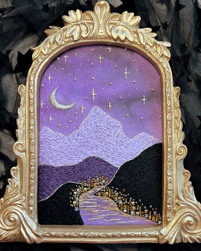 Hand Embroidered City Of Starlight - Velaris