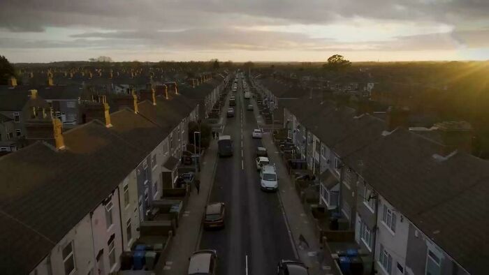 The UK Town Described As So Rough And Tough "Even The Seagulls Have Flick Knives". Grimsby