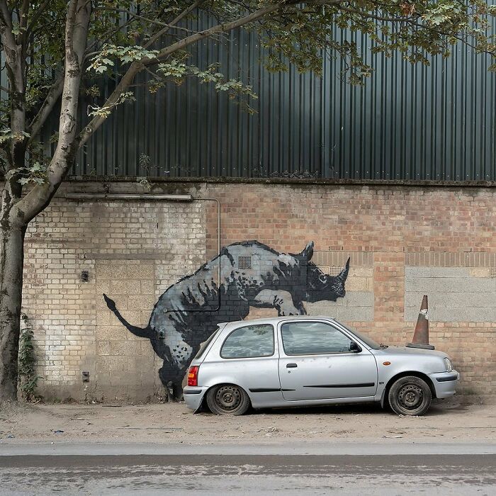 Banksy's "London Zoo": Nine New Graffiti Pieces Roar To Life In The Streets Of London