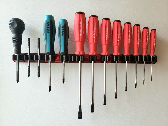 A magnetic Tool Holder Transforms Any Metal Surface Into An Organized Haven For Your Tools, Avoiding Any Workplace Accidents