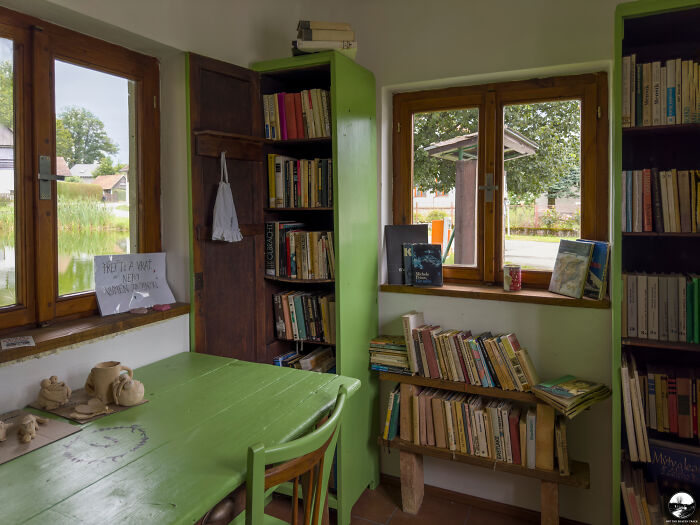 In A Bookworm’s Paradise: A Cozy Neighborhood Library In The Czech Republic