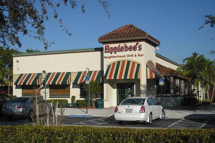 Woman Arrested For Sharing "All You Can Eat" Meal With Group At Applebee's